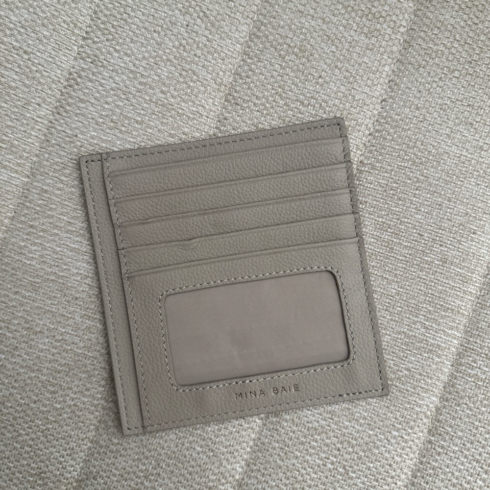 Mina Baie Cardholder